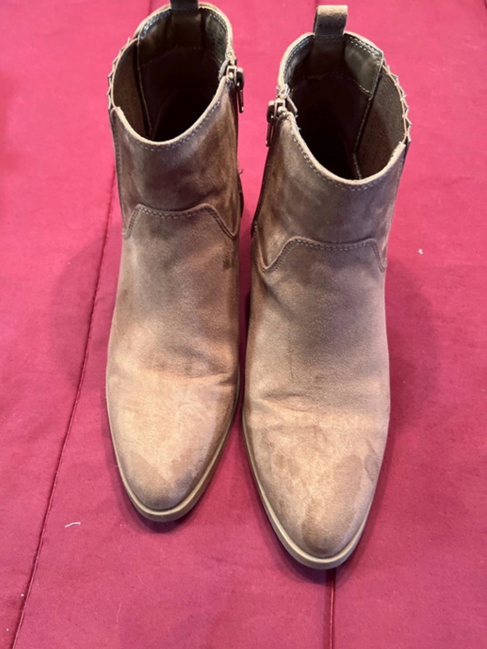 Old Navy Ankle Boots in Tan Suede 9